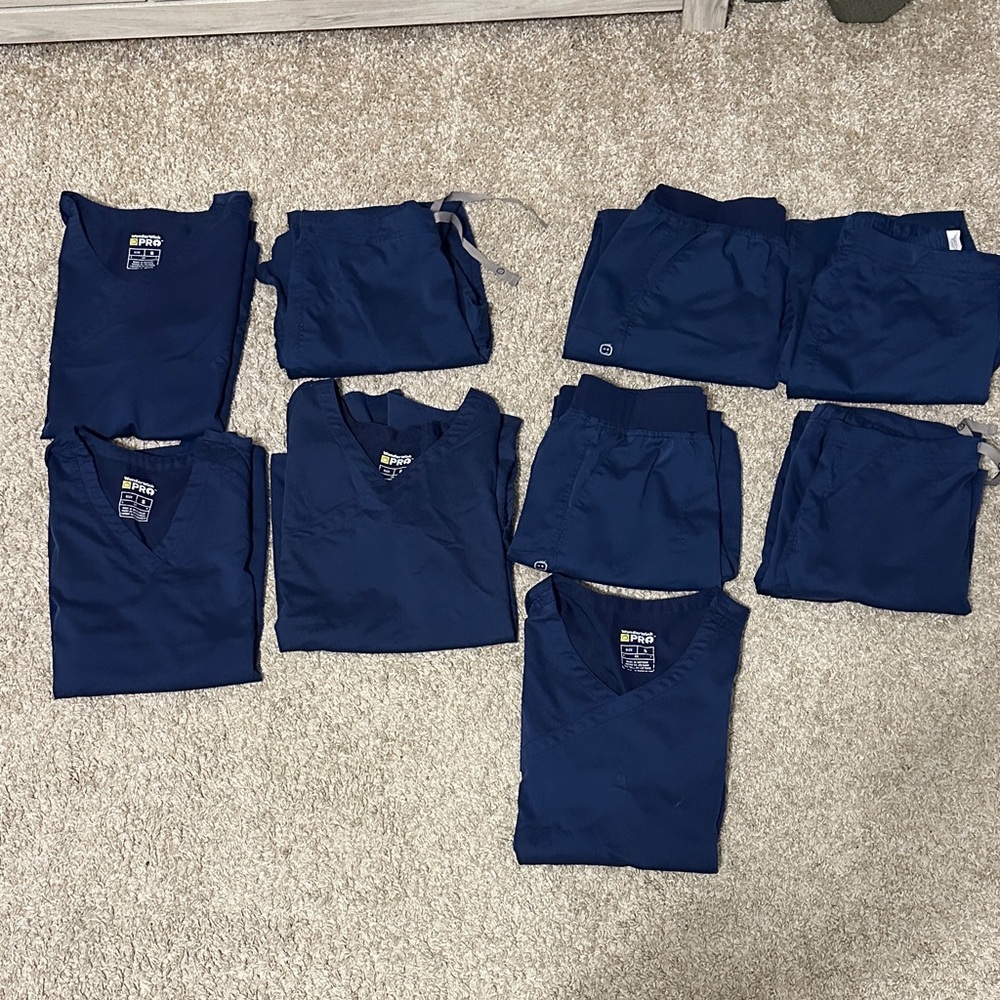 WonderWink Navy Blue Scrub Set